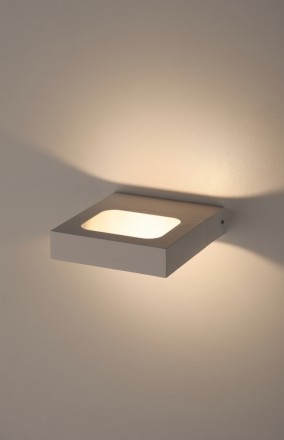 Настенный светодиодный светильник ЭРА Design WL2 WH
